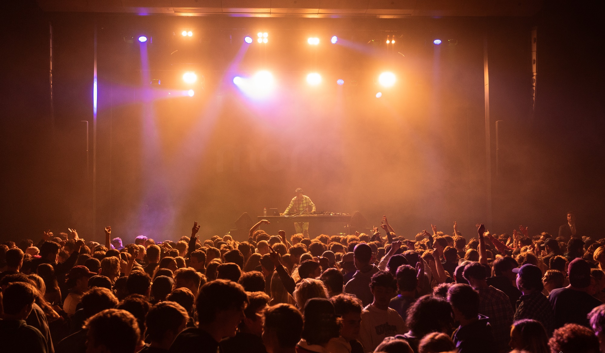 MONO is our weekly gig night, hosted in the Ngaio Marsh every Thursday during term. Free for UC students and with a minimal door charge for their mates, MONO brings you quality local and international acts. Bring your proof of age ID and UC student card to skip the door fee. See ya there.