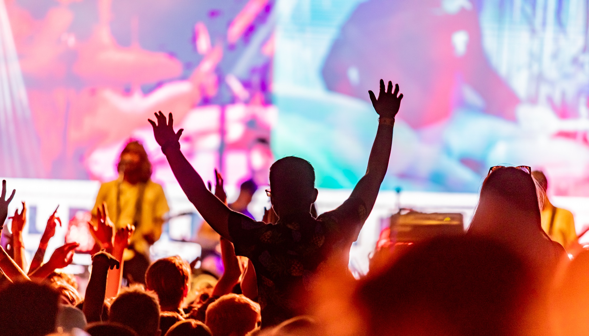 Off to UC in the new year? UCSA O.Week features two jam-packed weeks of events, activations, expos, and giveaways to welcome you to UC. Whether you’re a first year or postgrad, domestic, or international student, there's something for everyone! Look out for: free food, giveaways, Clubs Days, Toga, festivals, a wellness expo and more.